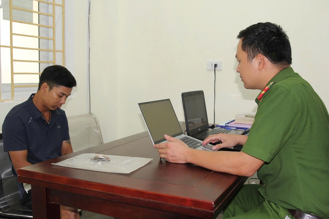 Bắt đối tượng đột nhập nhà dân trộm cắp tài sản