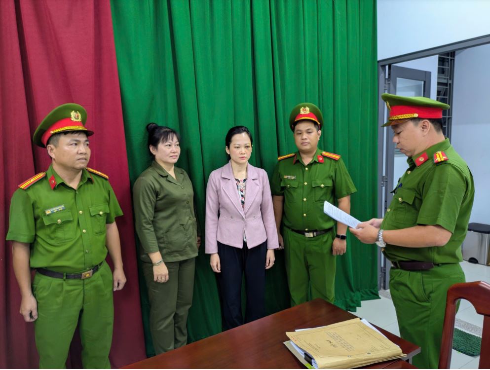 Tạm giữ hình sự chủ cơ sở nha khoa Tuyết Chinh hành hung khách hàng