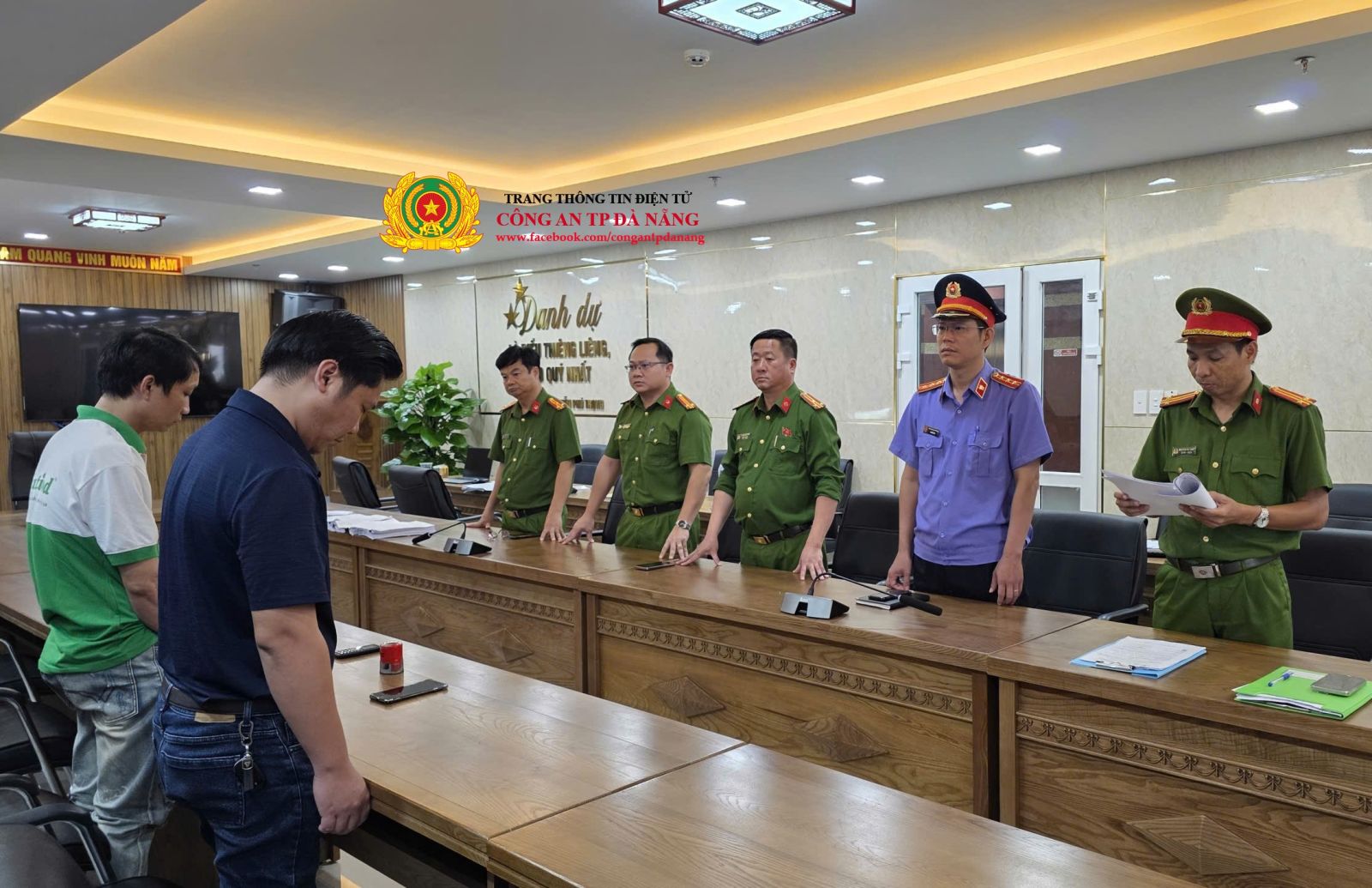 Triệt phá đường dây sản xuất, tiêu thụ hàng chục ngàn hũ yến chưng giả