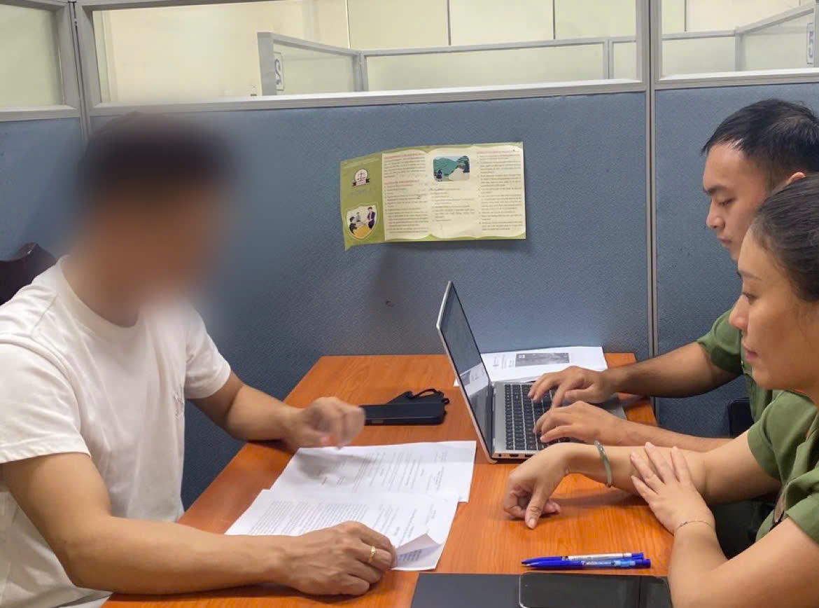Công an Hà Nội làm việc với Độ Mixi liên quan đến hình ảnh, video sử dụng chất cấm