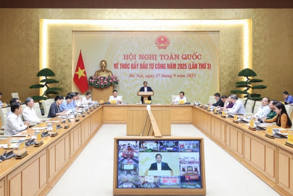 Thủ tướng: Xử lý cán bộ yếu kém, tiêu cực trong giải ngân vốn đầu tư công