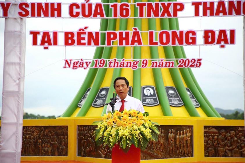 Khánh thành Khu tưởng niệm thanh niên xung phong hy sinh tại bến phà Long Đại