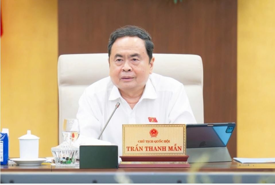 Hạn chế trình Quốc hội các dự án luật, nghị quyết theo trình tự, thủ tục rút gọn