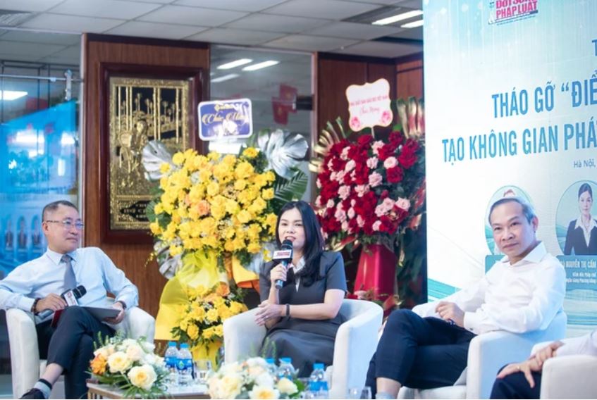 Tổng thuật Tọa đàm 'Tháo gỡ điểm nghẽn pháp lý tạo không gian phát triển cho doanh nghiệp'