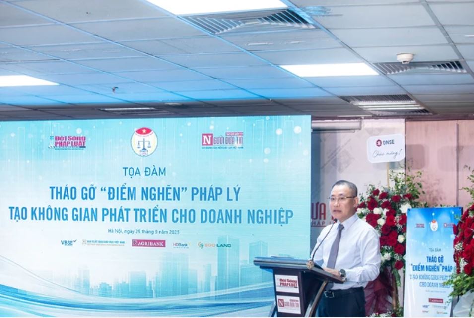 Tổng thuật Tọa đàm 'Tháo gỡ điểm nghẽn pháp lý tạo không gian phát triển cho doanh nghiệp'