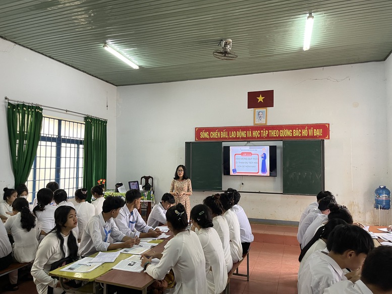 Đề xuất quy định chế độ làm việc đối với giáo viên cơ sở giáo dục thường xuyên