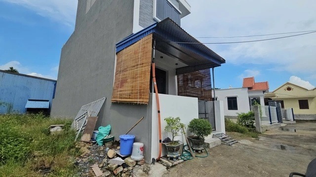 Ngang hơn cua và liều hơn... anh Chí