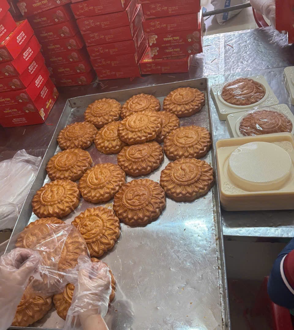 Phát hiện hàng chục nghìn bánh Trung thu vi phạm vệ sinh an toàn thực phẩm
