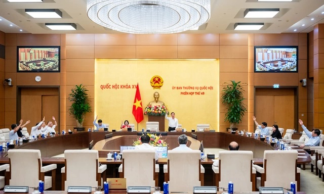 Thông qua Nghị quyết về chương trình lập pháp năm 2026