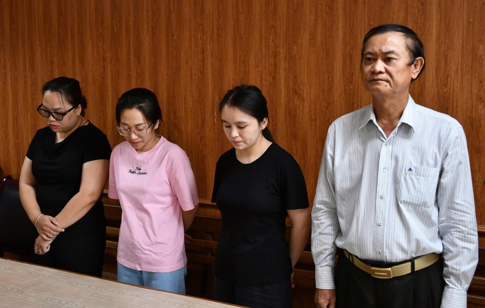 Khởi tố nhóm đối tượng lừa dối khách hàng tại Phòng khám Đa khoa Quốc tế Đà Nẵng