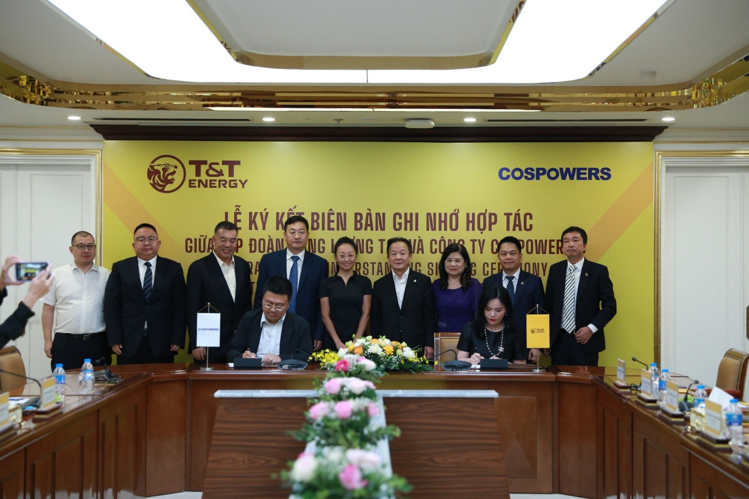 T&T Energy của ‘Bầu Hiển’ được vinh danh Thương hiệu mạnh tăng trưởng xanh 2025