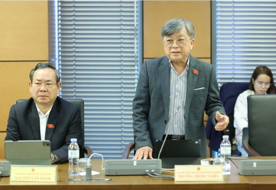 Lý do phải cấm đầu tư, kinh doanh thuốc lá điện tử, nung nóng