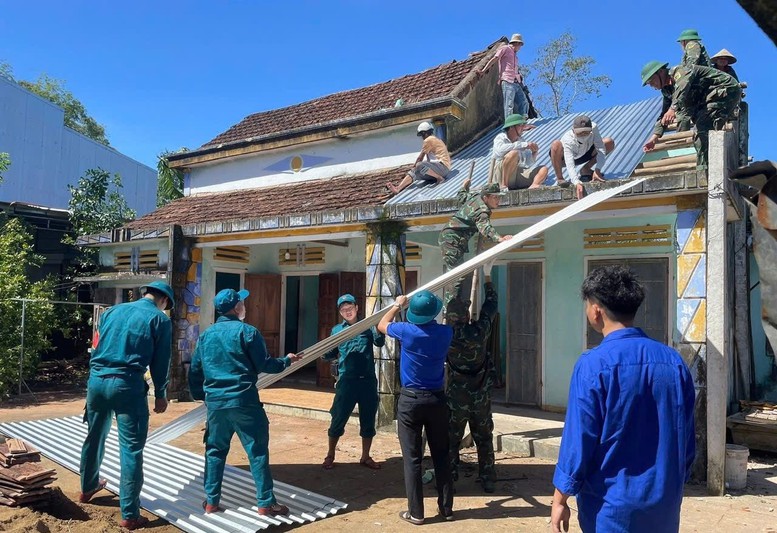 Thủ tướng yêu cầu khẩn trương đánh giá thiệt hại và khắc phục nhanh hậu quả bão, lũ tại khu vực Trung Bộ