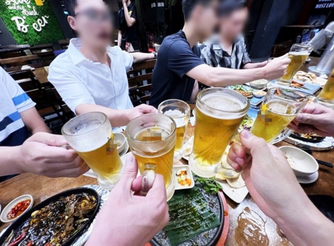 Bia rượu bây giờ