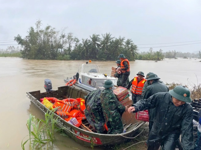 Chính phủ chi thêm 1.100 tỷ đồng cứu trợ 4 tỉnh sau mưa lũ lịch sử
