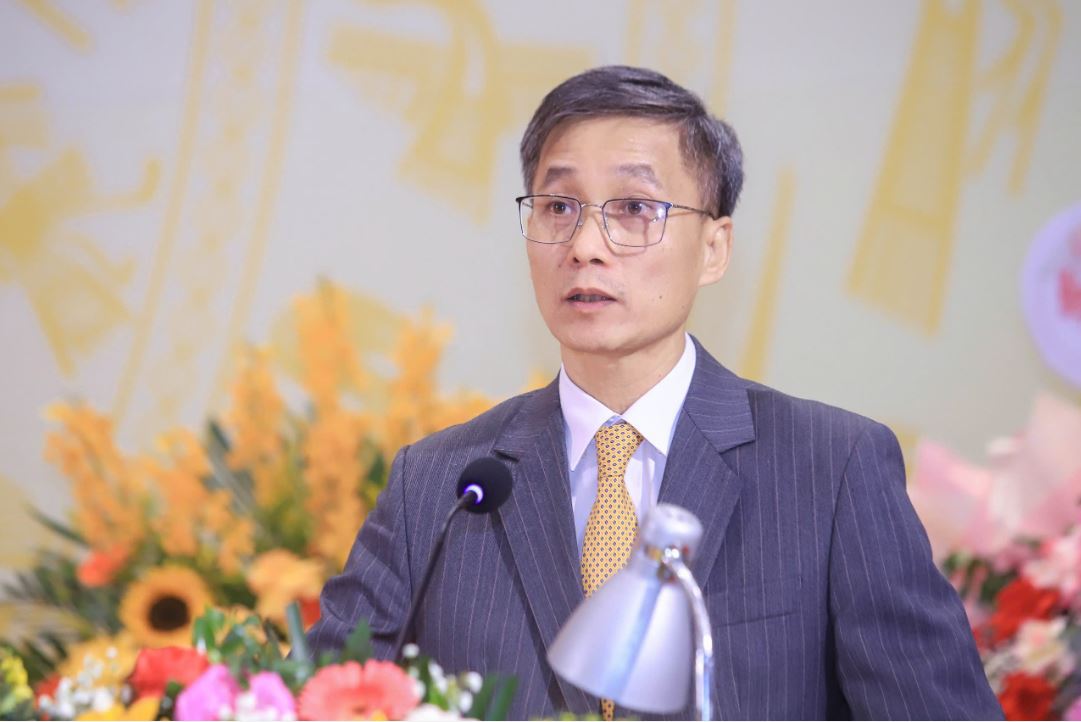 Hội Luật gia Việt Nam quyên góp ủng hộ đồng bào bị thiệt hại do mưa lũ