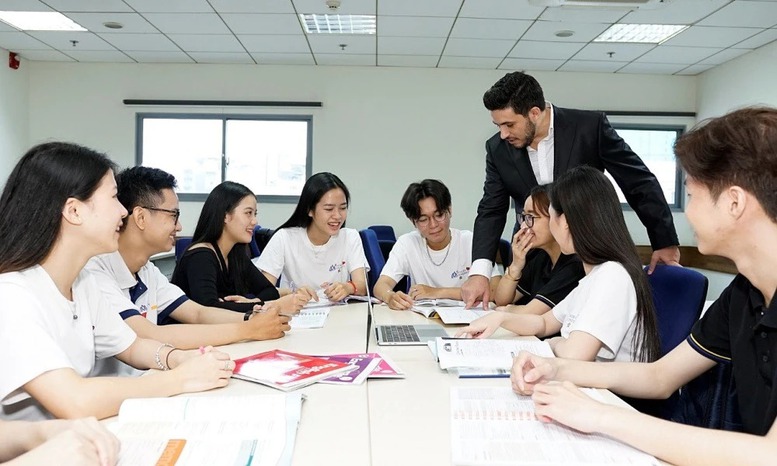 Tiêu chuẩn người nước ngoài giảng dạy, nghiên cứu khoa học tại cơ sở giáo dục của Việt Nam