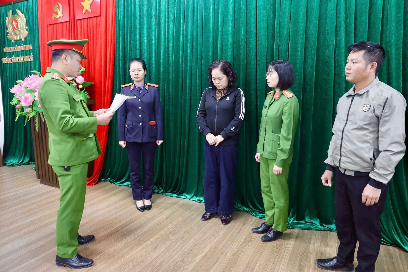 Bắt 2 nữ cán bộ thuế tỉnh Bắc Ninh nhận hối lộ 4,3 tỷ đồng