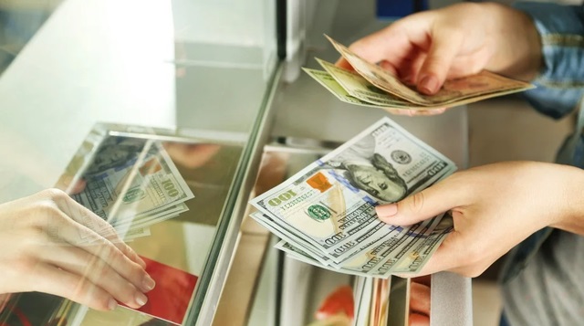 Các trường hợp được mở và sử dụng tài khoản ngoại tệ ở nước ngoài từ 15/12/2025