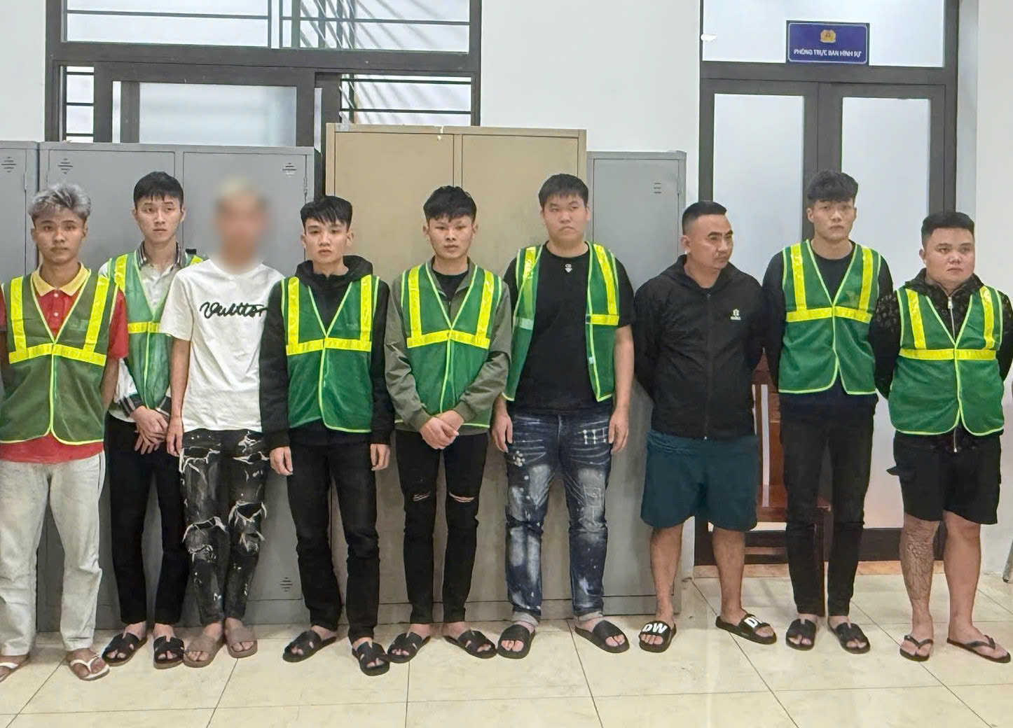 Tạm giữ hình sự nhóm đối tượng đánh nhau, gây rối trật tự công cộng lúc nửa đêm