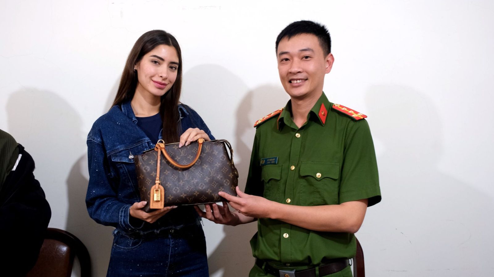 Bắt giữ đối tượng trộm túi xách của hoa hậu Mexico