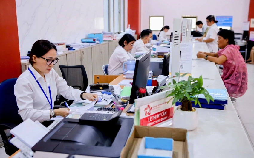 Bộ Nội vụ báo cáo việc tăng lương cơ sở cho cán bộ, công chức năm 2026