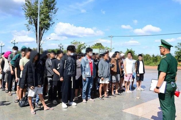 63 công dân Việt hồi hương từ Campuchia - Bài 1: Chạy trốn khỏi 'ổ' lừa đảo