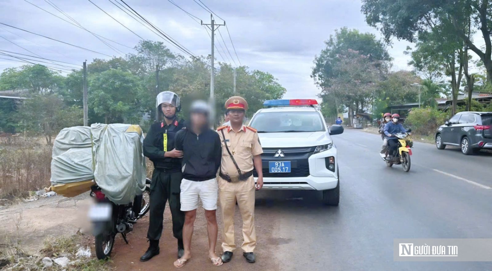 Vận chuyển thuê thuốc lá nhập lậu cũng phải chịu trách nhiệm trước pháp luật