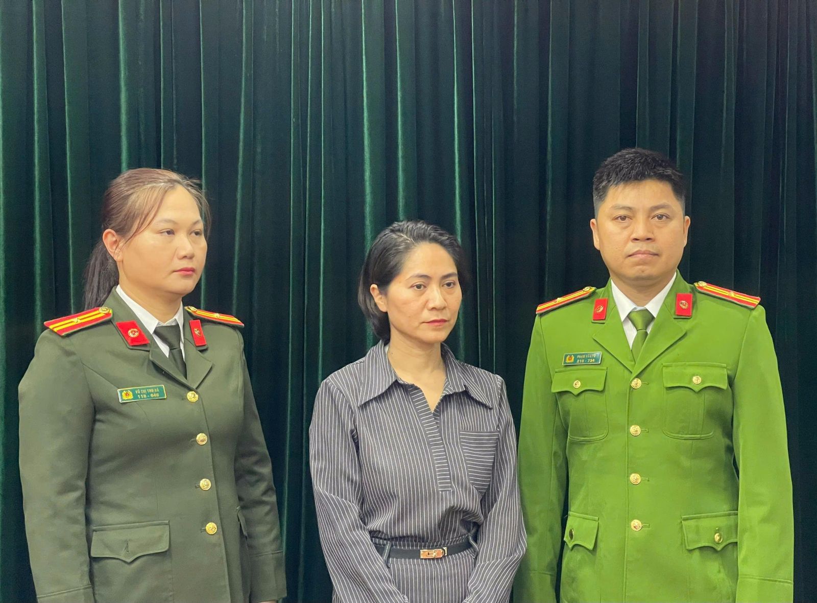 Vụ hủy show ‘Về đây bốn cánh chim trời’: Nữ giám đốc Công ty Ngọc Việt khai gì?