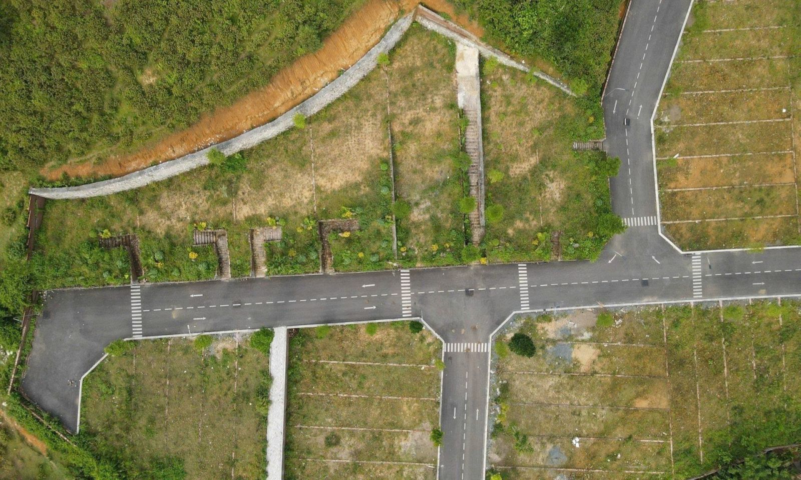 Hướng dẫn áp dụng điều kiện ‘có lối đi’ khi tách, hợp thửa đất