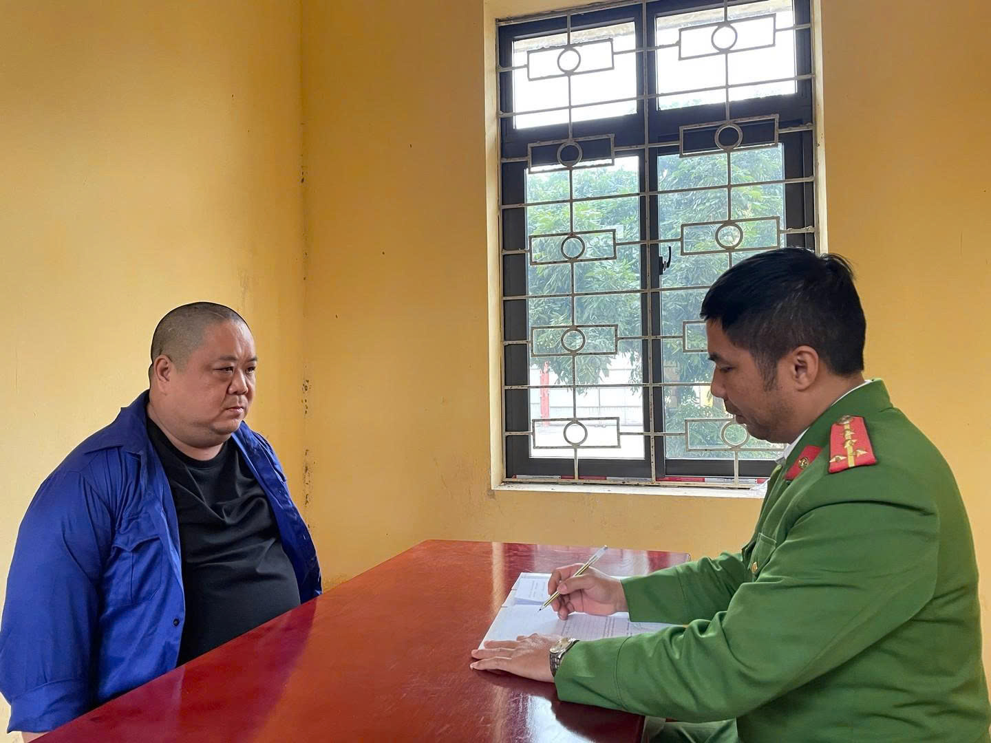 Hưng Yên: Phá đường dây lừa đảo chiếm đoạt tài sản và đánh bạc trực tuyến quy mô 9.300 tỷ đồng