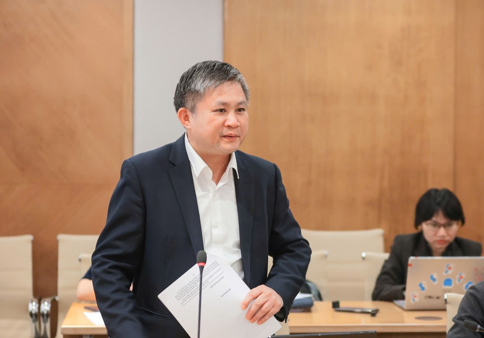 Nghiêm cấm sử dụng AI để khai thác điểm yếu của trẻ em, người cao tuổi