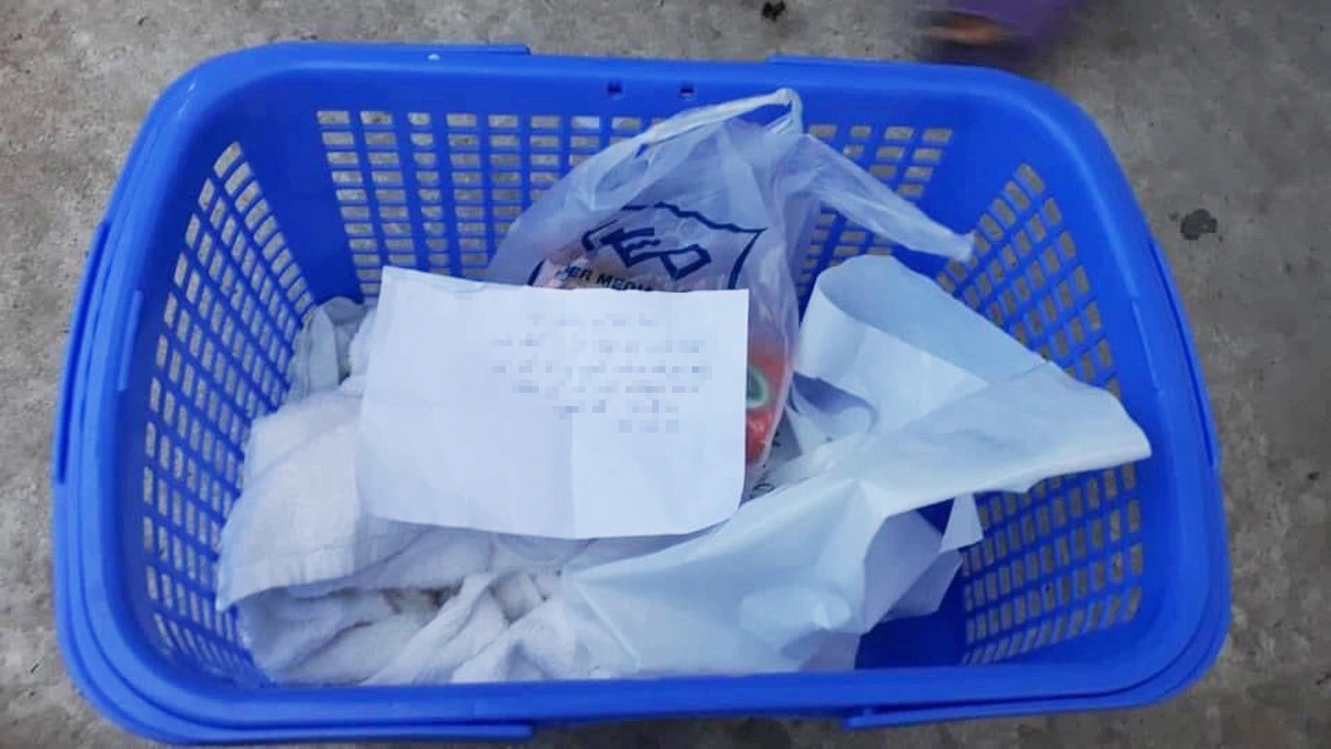 Những đứa trẻ bị bỏ rơi