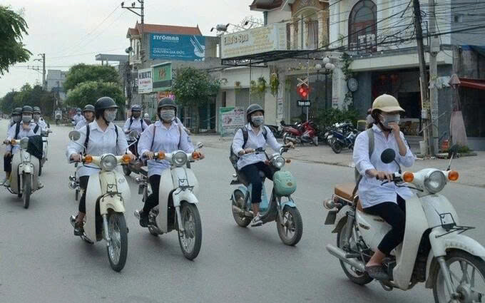 Quy định về độ tuổi và điều kiện điều khiển xe gắn máy 50 cm3