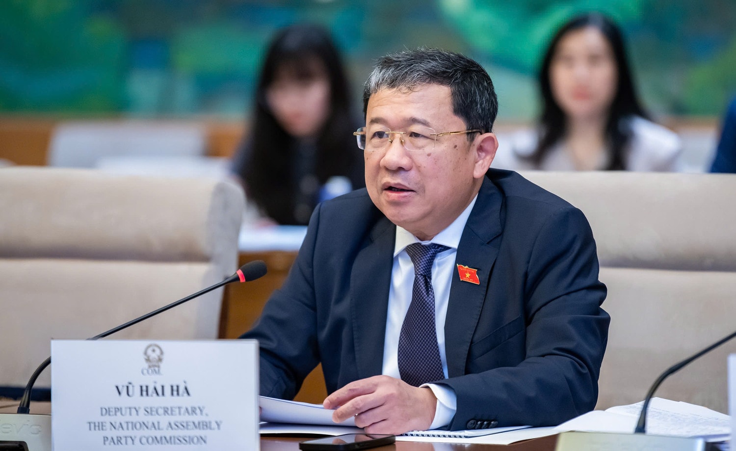 Lấy người dân, doanh nghiệp làm trung tâm của quá trình xây dựng pháp luật