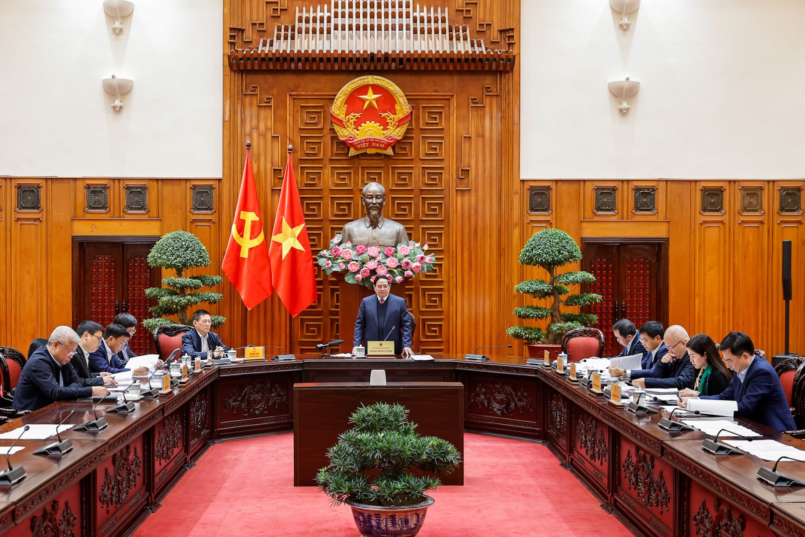 Triển khai Nghị quyết Đại hội XIV của Đảng ngay từ những ngày đầu, tuần đầu, tháng đầu