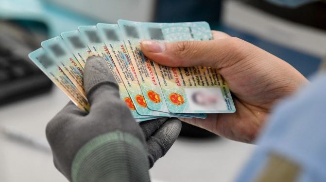 Đổi căn cước công dân mà không nộp lại thẻ cũ bị phạt bao nhiêu tiền?