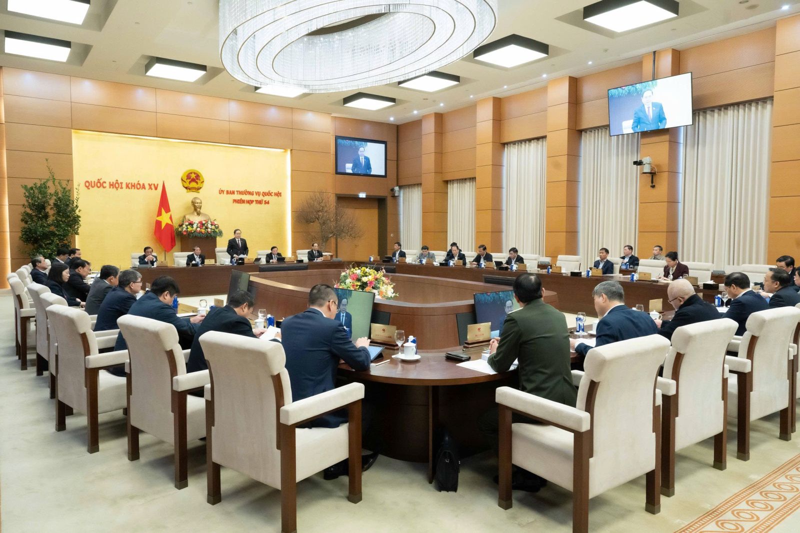 Khai mạc phiên họp thứ 54 của Ủy ban Thường vụ Quốc hội