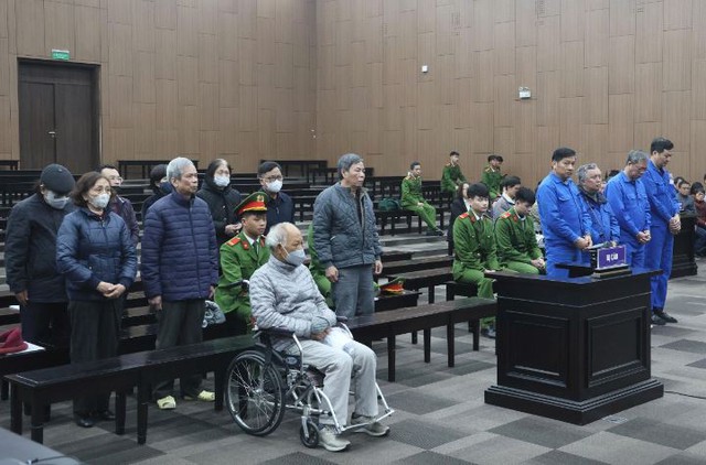 Cựu Tổng giám đốc Vicem lĩnh án 15 năm tù