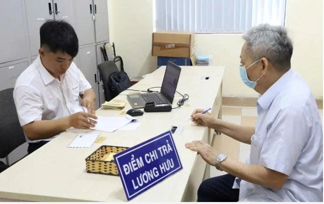 Thời gian nghỉ thai sản có được tính khi xét điều kiện nghỉ hưu sớm?