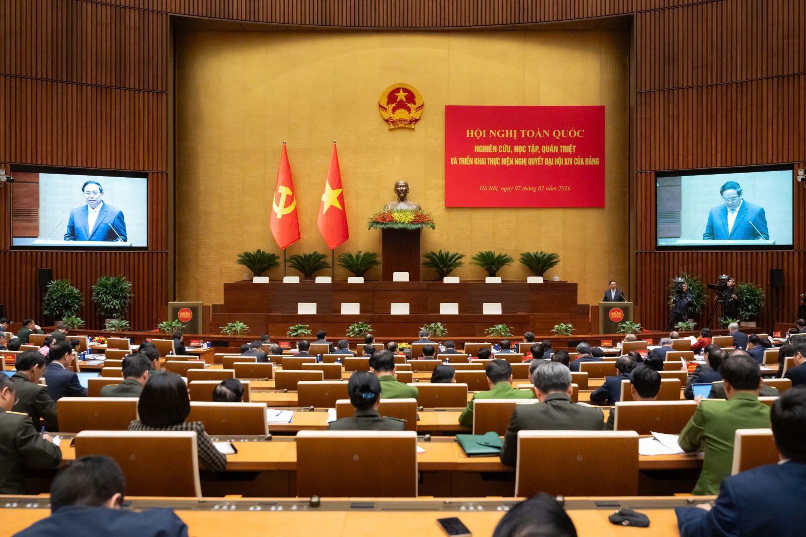 Thủ tướng: Hiện thực hóa Chương trình hành động Nghị quyết Đại hội XIV thành sản phẩm