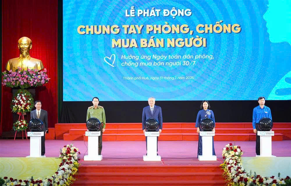 Chủ động phòng ngừa, ngăn chặn và đấu tranh với tội phạm mua bán người