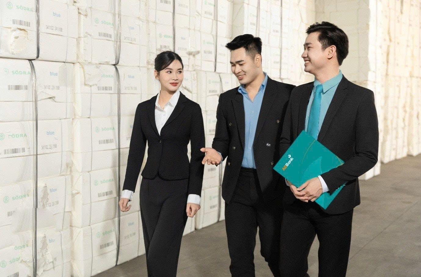 ABBank ưu đãi vốn vay cho doanh nghiệp đầu tư hạ tầng điện, giao thông và công nghệ chiến lược