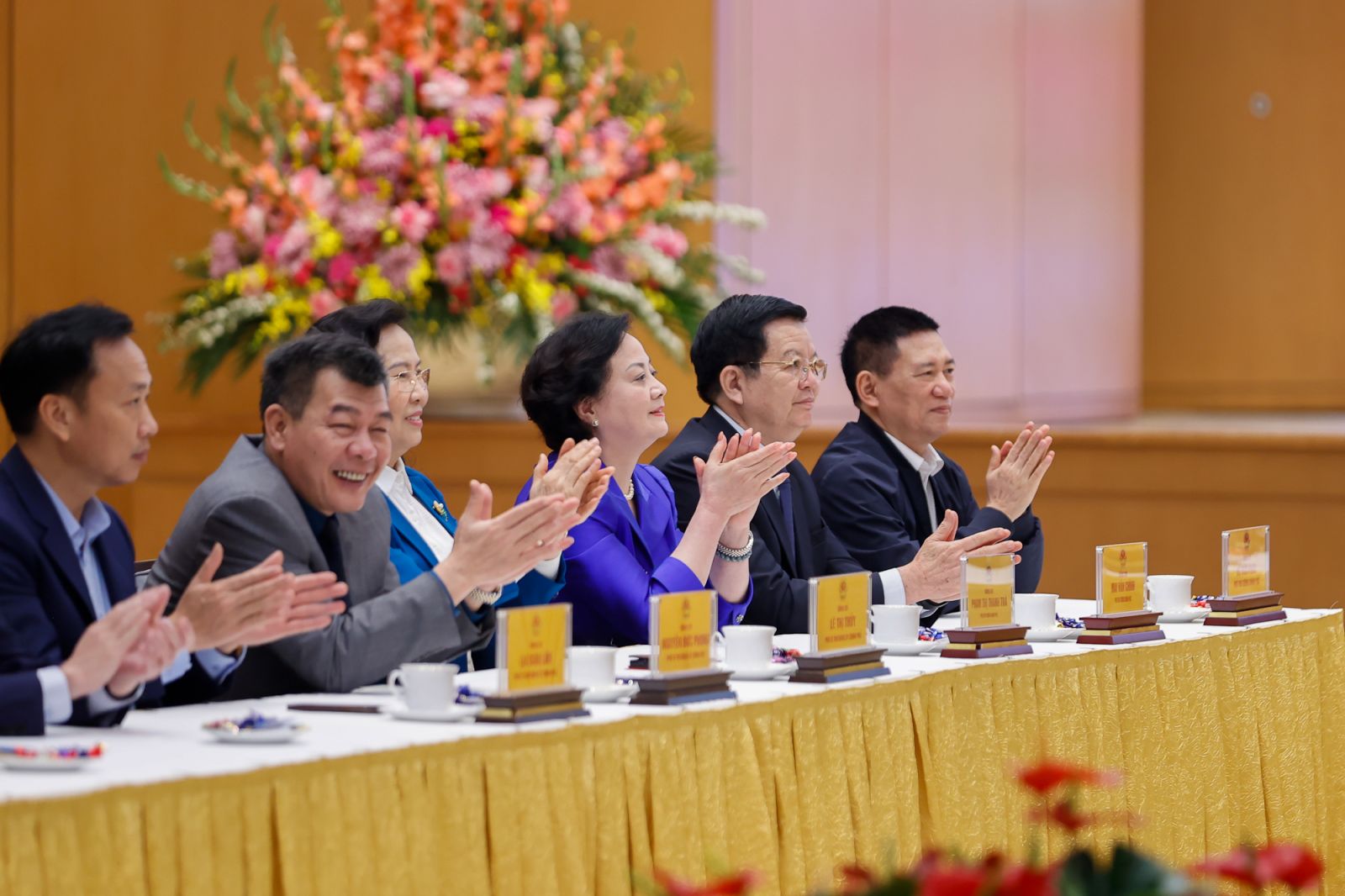 Thủ tướng: Triển khai công việc ngay từ ngày đầu, tháng đầu năm mới