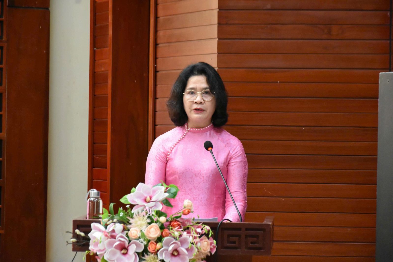 Chủ tịch Hội Luật gia Việt Nam trình bày cam kết trước cử tri Đà Nẵng