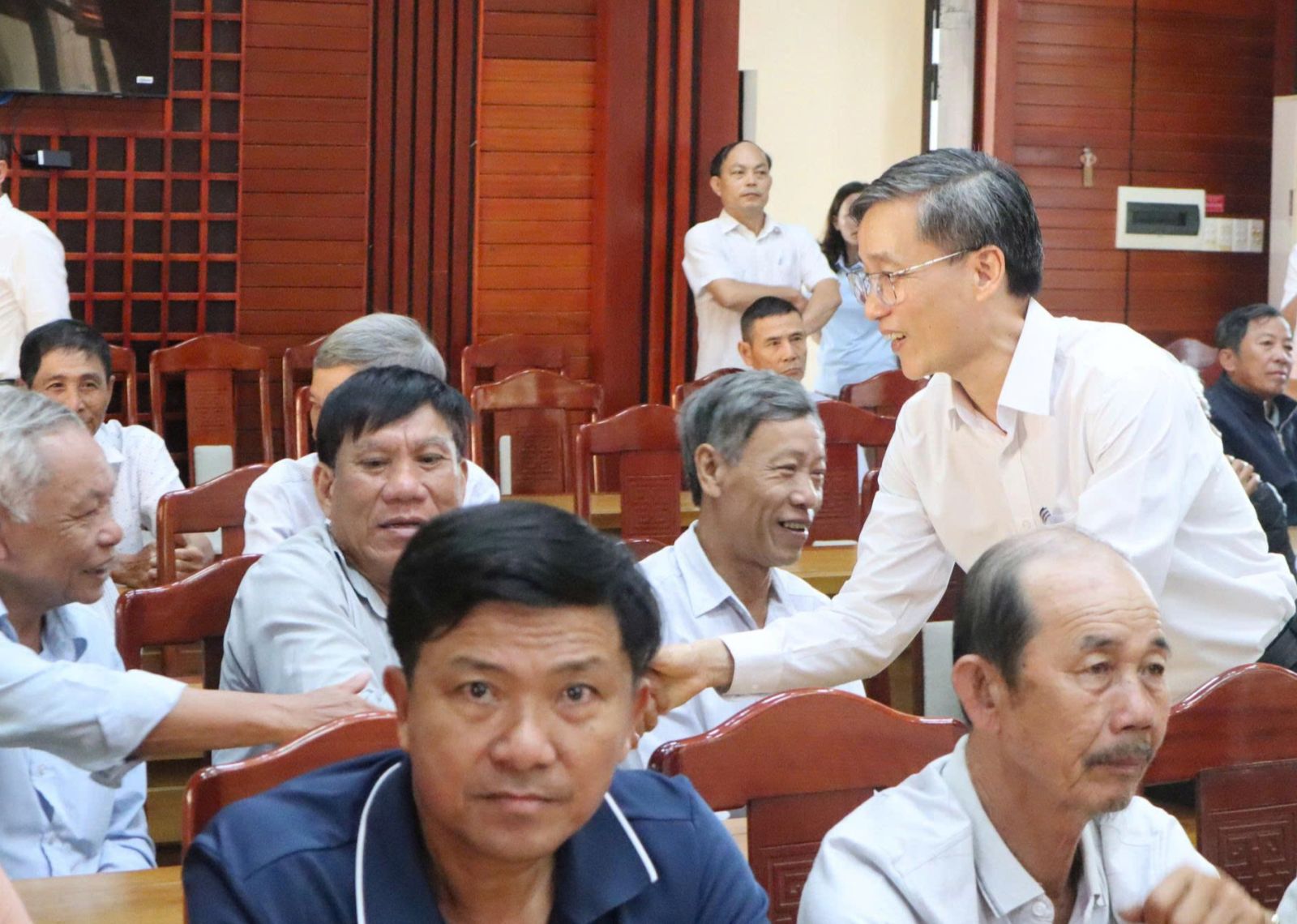 Chủ tịch Hội Luật gia Việt Nam trình bày cam kết trước cử tri Đà Nẵng