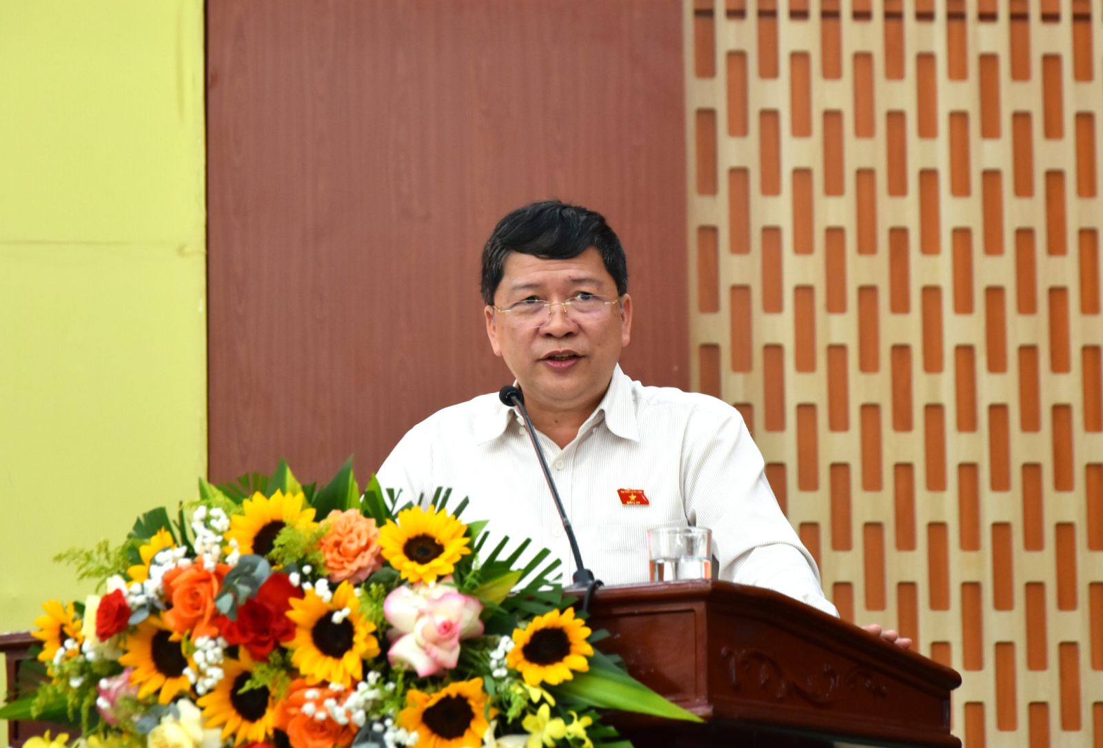 ‘Gần dân, hiểu dân, nỗ lực hết sức để bảo vệ quyền lợi chính đáng của nhân dân’