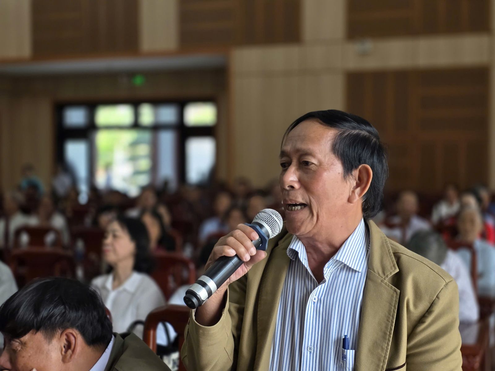 ‘Gần dân, hiểu dân, nỗ lực hết sức để bảo vệ quyền lợi chính đáng của nhân dân’