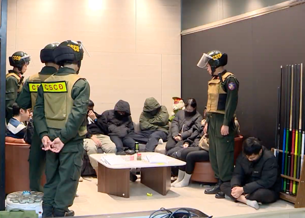 Từ chuyện xôi lạc bị khởi tố