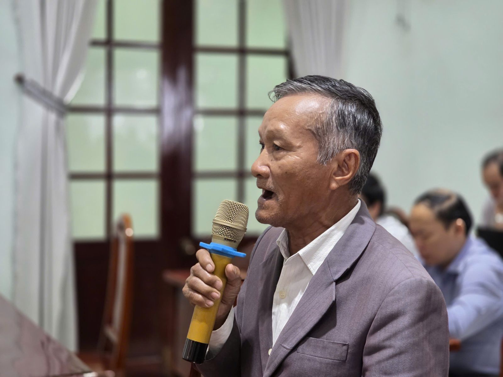 Chuyển đất ao sang đất ở có được miễn, giảm tiền sử dụng đất không?